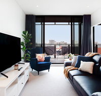 Luxe Apartment Five Minutes From Airport and City - Sydneys Hotel