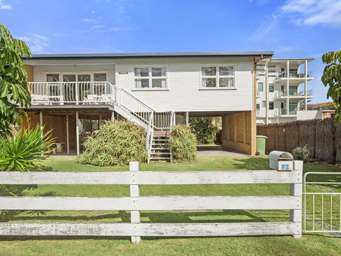 LYDSTEP BILINGA, QLD - Sydneys Hotel 1