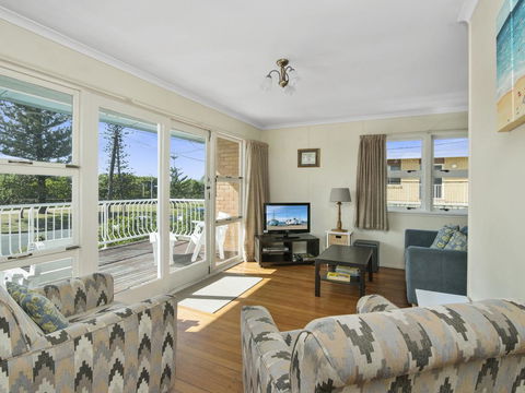 LYDSTEP BILINGA, QLD - Sydneys Hotel 3
