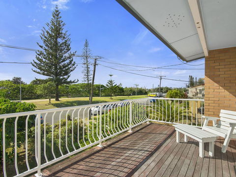 LYDSTEP BILINGA, QLD - Sydneys Hotel 0