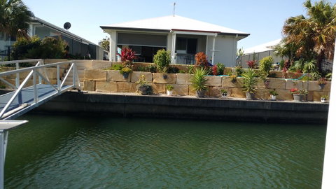 M & T's Waterfront Bed & Breakfast - Sydneys Hotel 0
