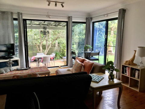 Ma Petite Maison - Sydneys Hotel 3