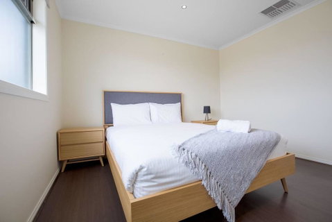 Magnificent Lux Stay@Mont Albert 4BR/WIFI/Garage - Sydneys Hotel 2