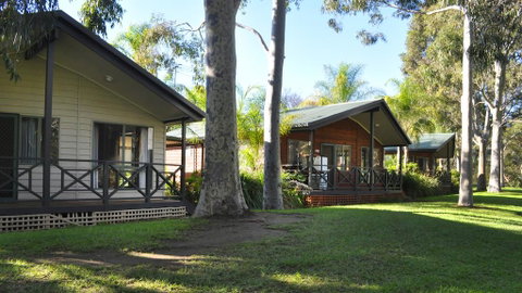 Marion Holiday Park - Sydneys Hotel 3