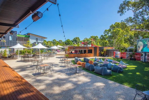 Marion Holiday Park - Sydneys Hotel 2