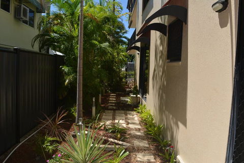 Mediterranean Beachfront Apartments - Sydneys Hotel 2