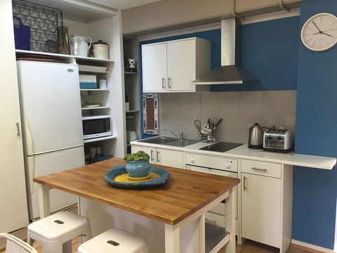 Melba Beach Bunker - Sydneys Hotel 3