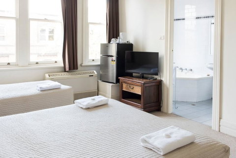 Mercantile Hotel - Sydneys Hotel 2