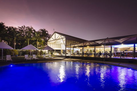 Mercure Townsville - Sydneys Hotel 1