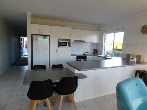 Merimbula Lake Apartments - Sydneys Hotel 2