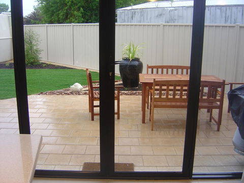 Merlot Verdelho Townhouses - Sydneys Hotel 2