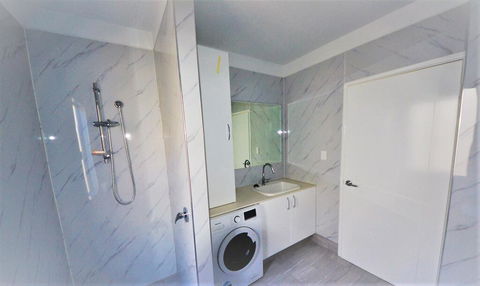 MERRIFIELD Foothill Suites - RELAXING LIFETYLE CHOICE - Sydneys Hotel 1