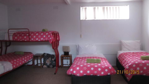 Mid Valley Motel - Sydneys Hotel 1