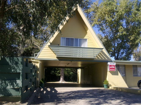 Millers Cottage Motel - Sydneys Hotel 0