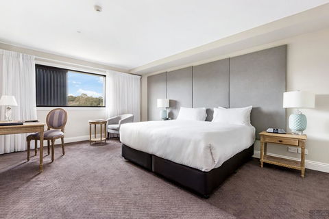 Miramare Gardens Boutique Accommodation - Sydneys Hotel 0