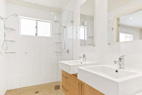 MITCHELL PARADE 120, MOLLYMOOK - Sydneys Hotel 3