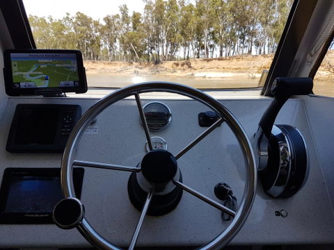Moama On Murray Houseboats - Sydneys Hotel 1