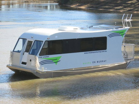 Moama On Murray Houseboats - Sydneys Hotel 0