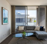 Modern Harbourside Apartment With A View - Sydneys Hotel