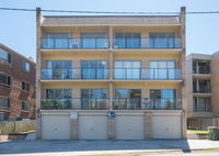 Book Caloundra Accommodation Vacations Sydneys Hotel Sydneys Hotel