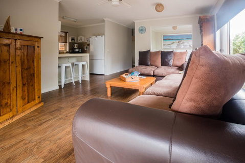 Mornington Peninsula-4Shore Rosebud - Sydneys Hotel 0