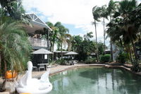Book Cairns Accommodation Vacations Sydneys Hotel Sydneys Hotel