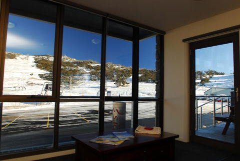 Mountain View Chalet At Heidi's - Sydneys Hotel 1