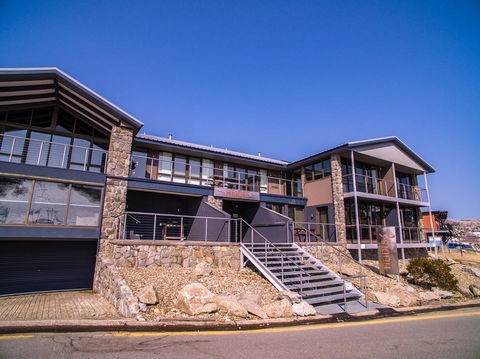 Mountain View Chalet At Heidi's - Sydneys Hotel 2