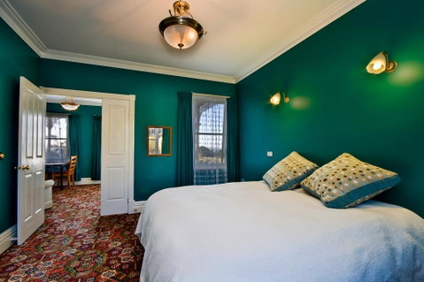 Mt.Martha Guesthouse By The Sea - Sydneys Hotel 1
