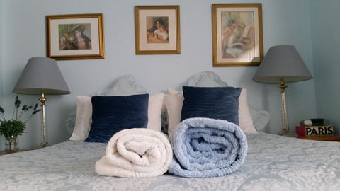 Narrabeen Beachside Townhouse - Sydneys Hotel 1