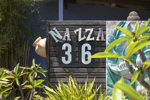 Nazza - Sydneys Hotel 1