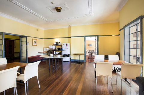 Captain Stirling Hotel - Sydneys Hotel 13