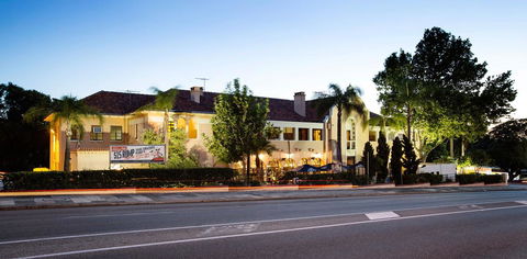 Captain Stirling Hotel - Sydneys Hotel 0
