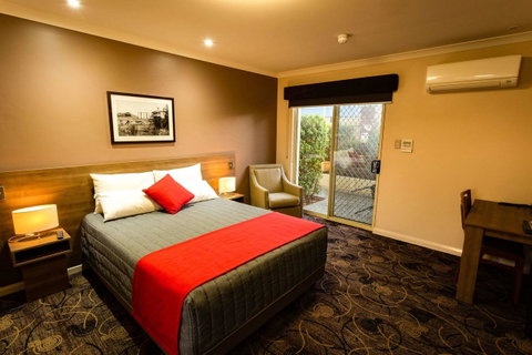 Quality Hotel Bayswater - Sydneys Hotel 1