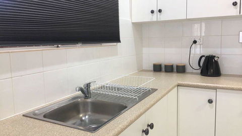 Capel Short-Stay Accommodation - Sydneys Hotel 10