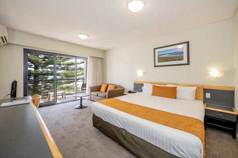 Quality Resort Sorrento Beach - Sydneys Hotel 20
