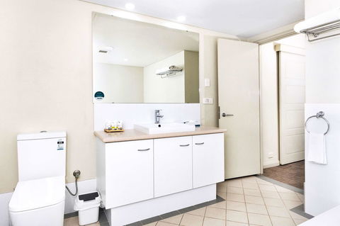 Quality Resort Sorrento Beach - Sydneys Hotel 39