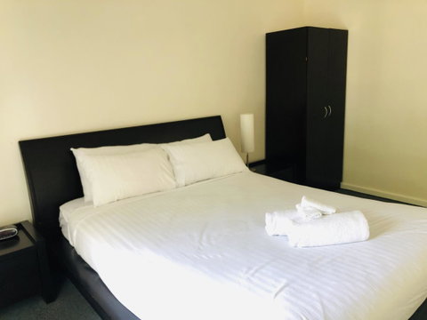 Seashore Memories - Sleeps 3 - Sydneys Hotel 7