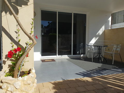 Stirling Apartments - Studio 1 - Sydneys Hotel 7