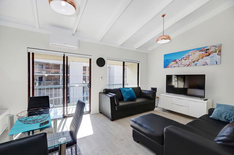 West Beach Lagoon 218 - Outstanding Value! - Sydneys Hotel 9