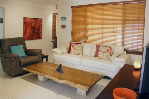 Suffolk House - Sydneys Hotel 5