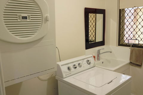 Suffolk House - Sydneys Hotel 16