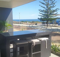 Mandurah beach front apartment - Sydneys Hotel