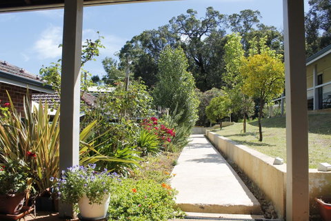 Bridgetown Valley Lodge - Sydneys Hotel 25