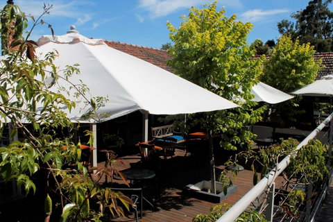 Bridgetown Valley Lodge - Sydneys Hotel 2