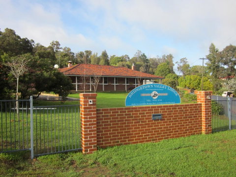 Bridgetown Valley Lodge - Sydneys Hotel 0