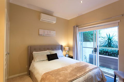 Sorrento Beach Manor - Sydneys Hotel 28