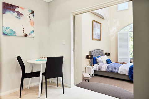 Sorrento Beach Manor - Sydneys Hotel 8