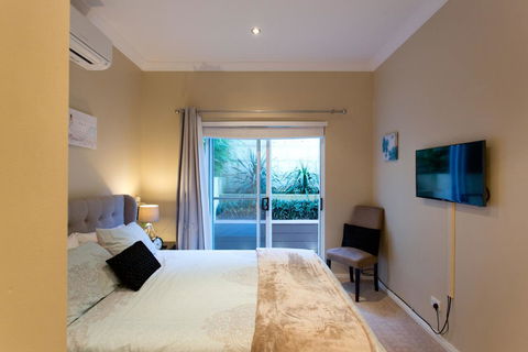 Sorrento Beach Manor - Sydneys Hotel 31