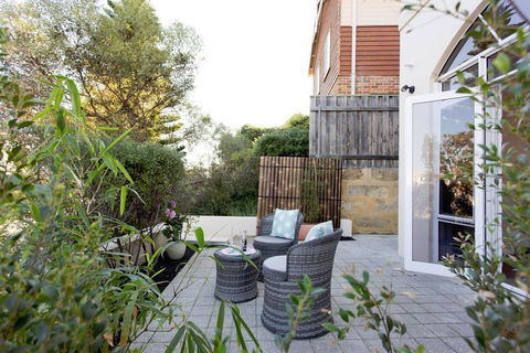 Sorrento Beach Manor - Sydneys Hotel 10